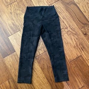 LULULEMON camo leggings